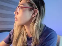 Amateur Free Live Porn of carol_blonde