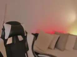 Amateur Live Sex Cam of ChloeMoreti