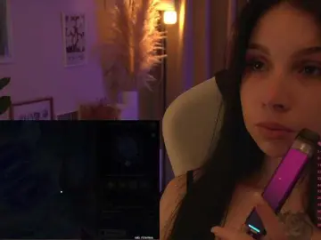 Bongacams Free Porn Cam of DrammaQueennnn