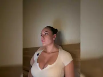 Bongacams Live Porn of QWEENII