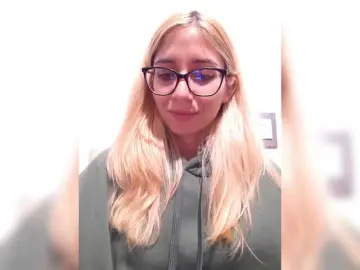 Bongacams Private Sex Chat of LittleSammy