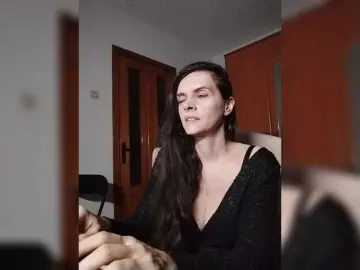 Bongacams Nude Webcam of SexQueen11
