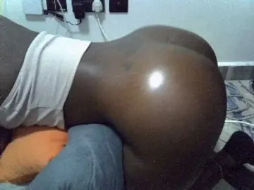 Bongacams Free Porn Cam of SpicyHailey88