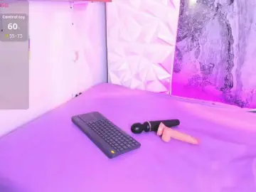 Bongacams Best live sex cam show of playful-violet