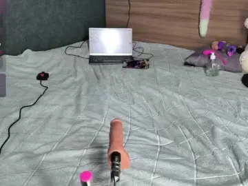 Bongacams Watch Live Sex Cams of daddysgirl9978