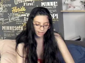 Bongacams Nude Webcam of RavenBliss
