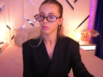 Bongacams Live Sex of LoveeDove