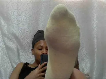 Bongacams Watch Live Sex Cams of Caroldoly