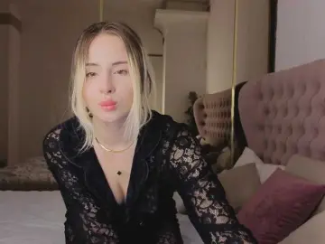 Bongacams Free Porn Cam of Bella-crazyy