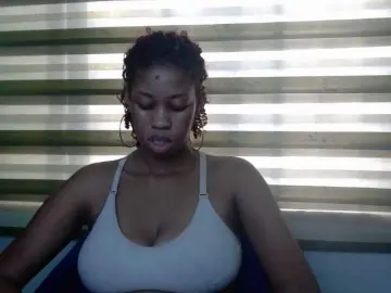 Bongacams Watch Live Sex Cams of Juicynpink