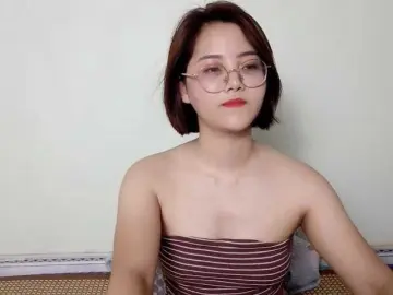 Bongacams Nude Webcam of Linnsa