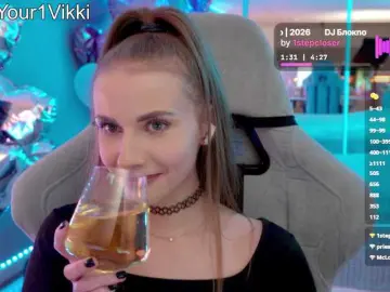 Bongacams Sex Cam of -VikkiL0vesCheese-