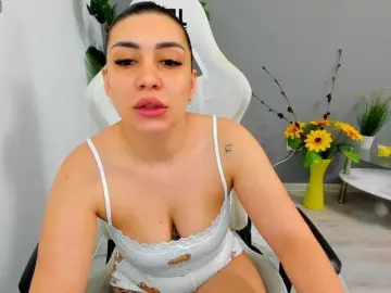 Bongacams Best Webcam of EveeEvian