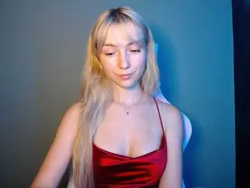 Bongacams Free Live Porn of LuciaGlow