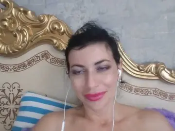 Bongacams Free Live Porn of Rosalinda37