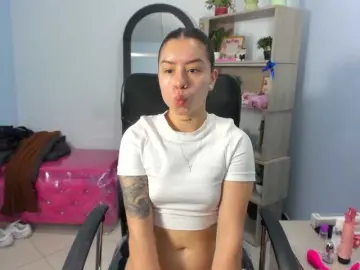 Bongacams Best live sex cam show of IsabellaSummer