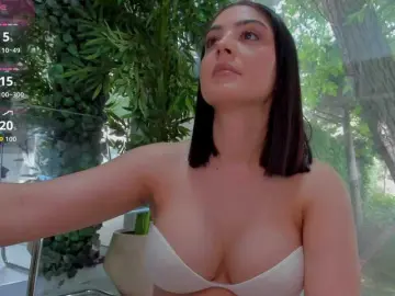 Bongacams Watch Live Sex Cams of LexiStorm