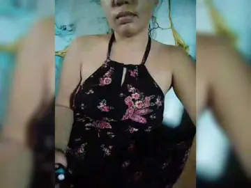 Bongacams Free Porn Cam of XXhornywetprincess99XX