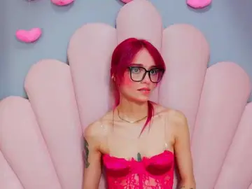 Bongacams Sex Cam of LUCYMILLER