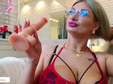 Bongacams Best live sex cam show of blondeceline
