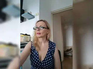 Bongacams Live Porn of ShiningMILF