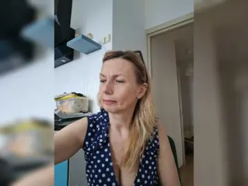 Bongacams Nude Webcam of ShiningMILF