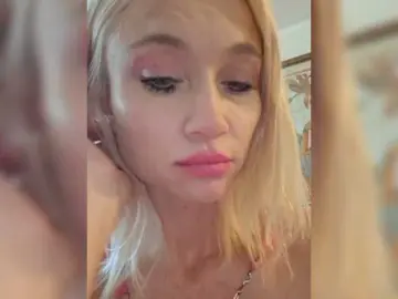 Bongacams Sex Chat of AlinaLoves