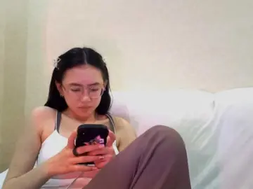 Bongacams Live Porn of MyrleHenggeler