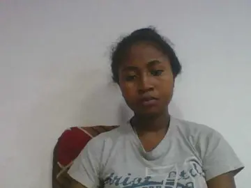 Bongacams Free Porn Cam of Marinah1a