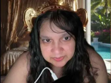 Bongacams Watch Live Sex Cams of DUMBHOEMELANIE