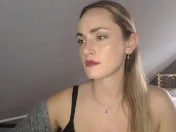 Bongacams Nude Webcam of ScarlettXQueen