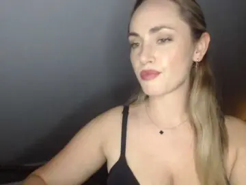 Bongacams Adult Webcam of ScarlettXQueen