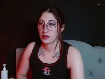 Bongacams Live Sex Cam of Red-moonn