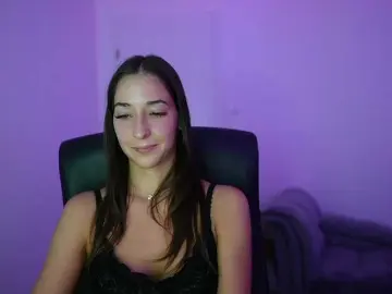 Bongacams Free Live Porn of Crystalbrunette18