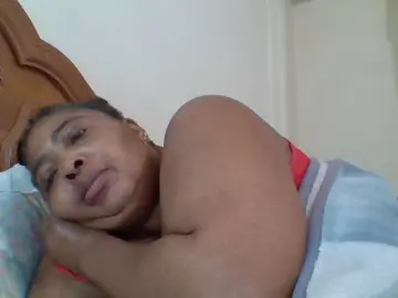 Bongacams Free Porn Cam of pussylips53