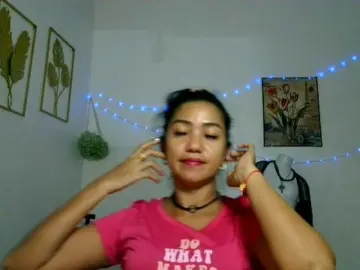 Bongacams Watch Live Sex Cams of jennahshampoo