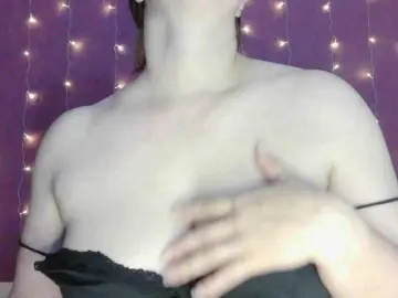 Bongacams Sex Cam of SoftMoon