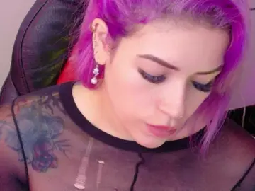 Bongacams Sex Cam of Ivypoison10
