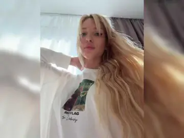 Bongacams Best Webcam of EwaBrown