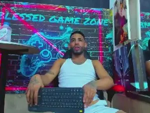 Cam4 Free Porn Cam of dominic_max1
