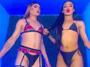 Cam4 Live Sex of duoexotic_xxx
