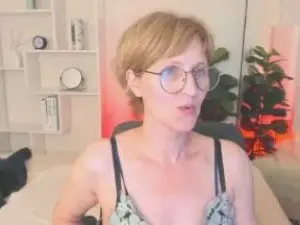 Cam4 Free Live Porn of ParisCherry
