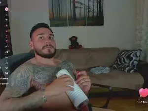 Cam4 Live Sex of shadownight94