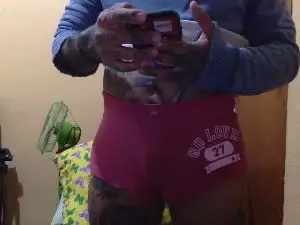 Cam4 Live Porn of skullbeardg