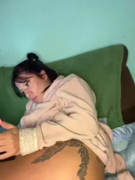 Cam4 Watch Live Sex Cams of Carolzinha_fox