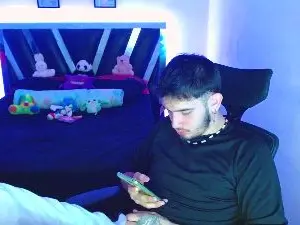 Cam4 Live Sex of sebasxxl2