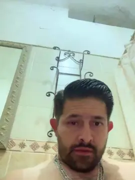Cam4 Free Live Porn of azari92