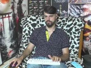 Cam4 Sex Cam of hornymaster93