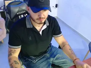 Cam4 Free Porn Cam of Thiago_420_
