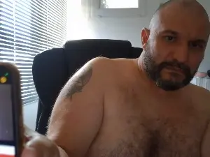 Cam4 Free Live Porn of DaddyBearLive